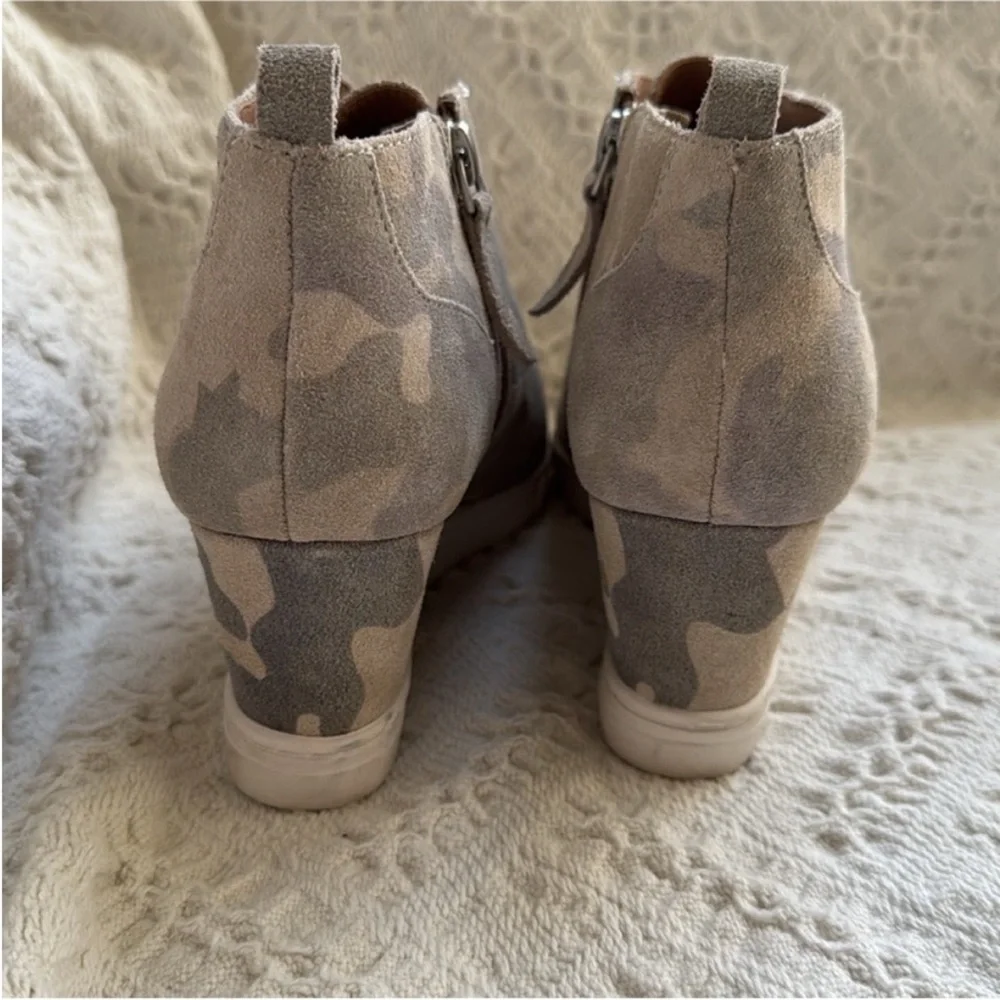 Paolo Tan Camouflage Wedge Sneakers